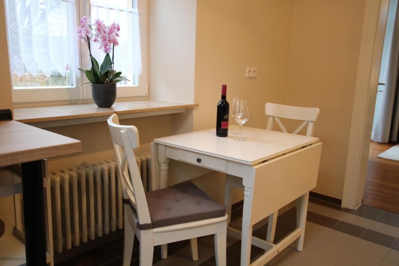 Ferienwohnung Altes Pfarrhaus Bargen Exterior foto
